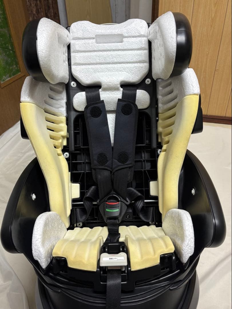 アップリカ フラディアグロウ ISOFIX セーフティープラス プレミアム 美品