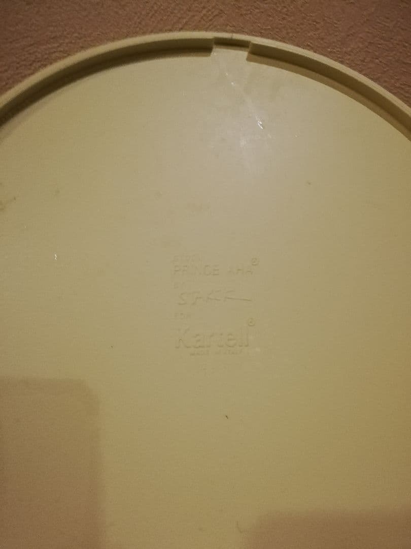 Kartell　スツール　プリンスアハ