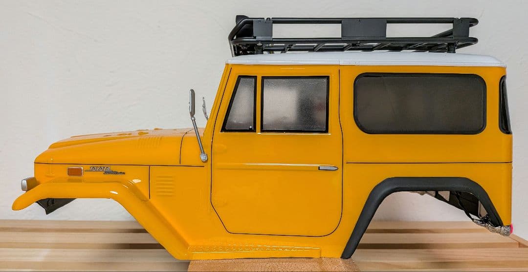 トヨタ ランドクルーザー40 キャメルイエロー LEDライト付き（中古）