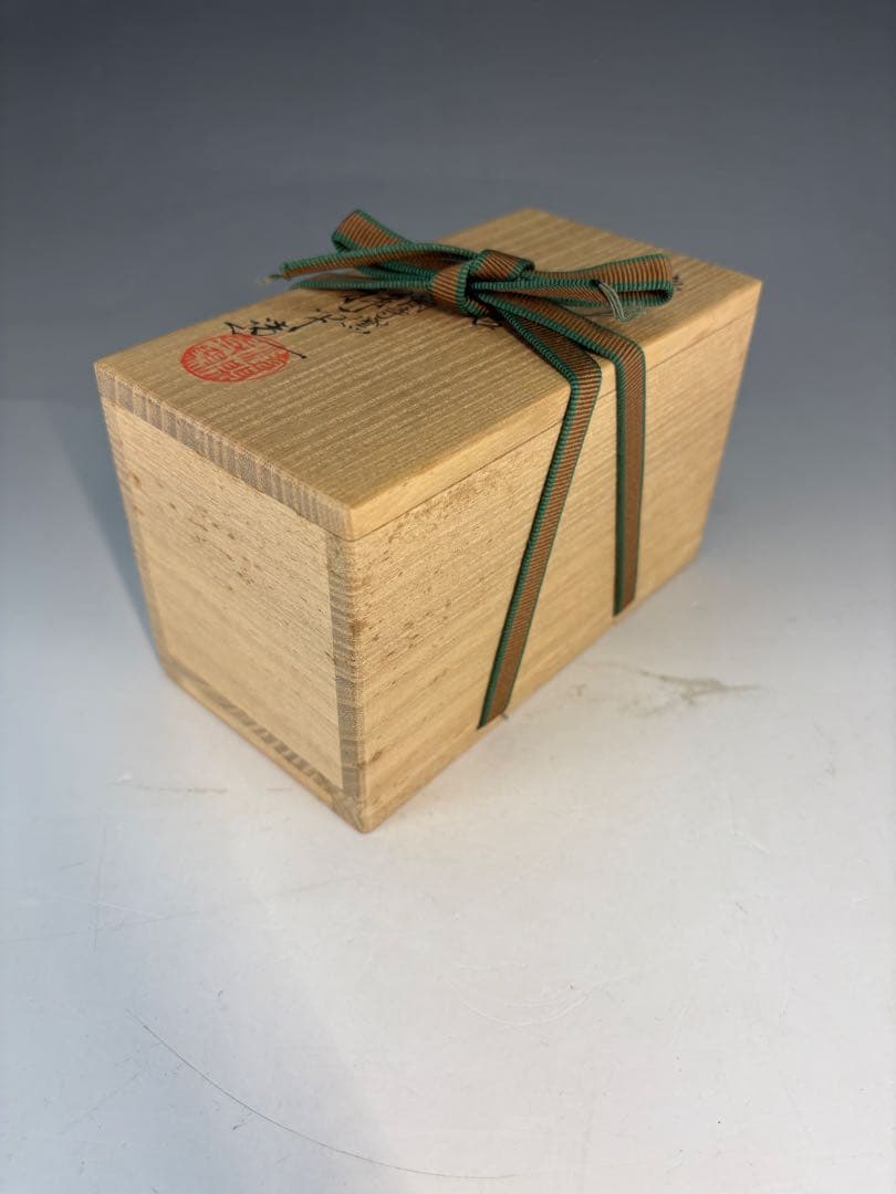 【中古品】清閑寺窯　杉田祥平造　色絵ぶりぶり香合（共箱）USED〈税込•送料込〉