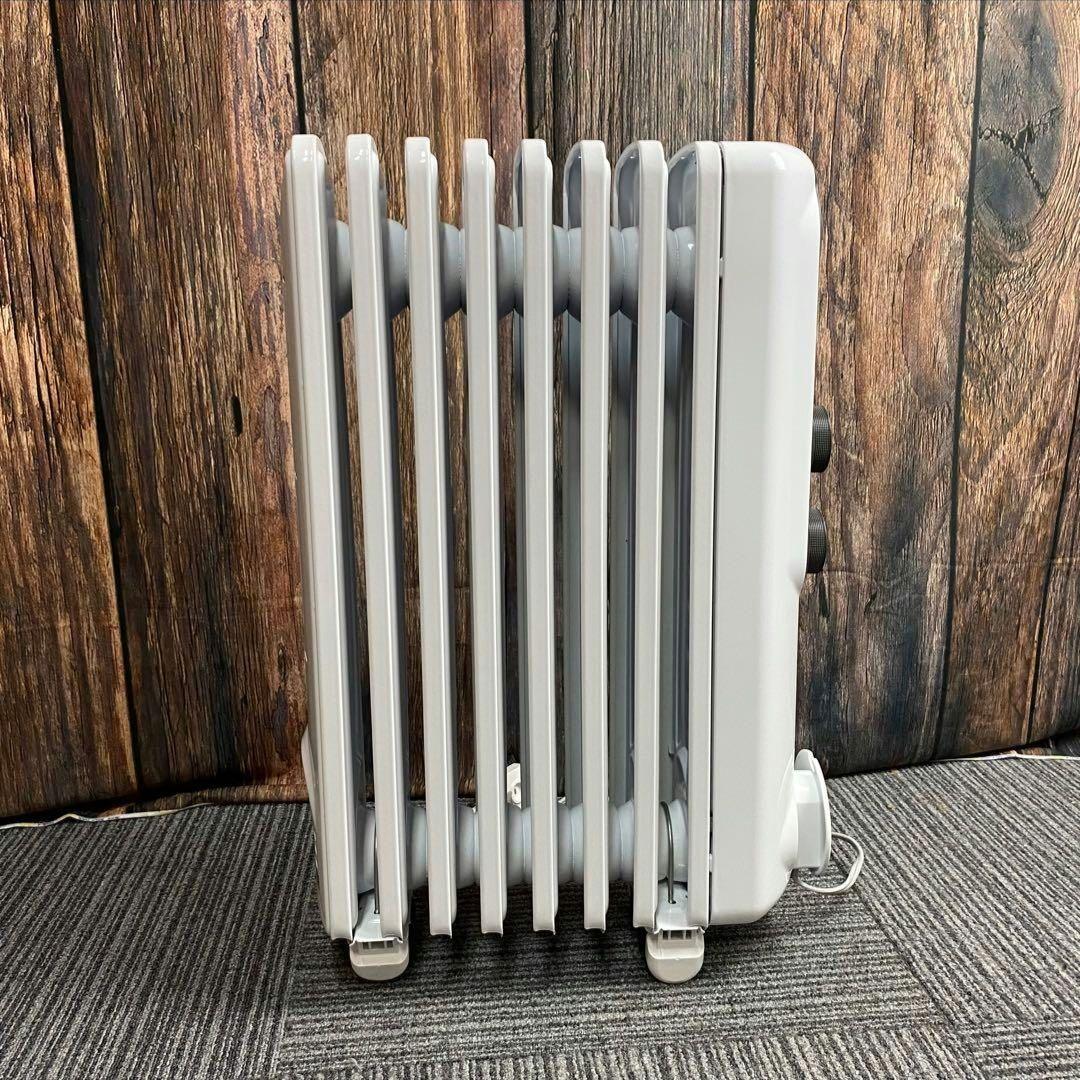 中古美品 デロンギ オイルヒーター RHJ35M0812-DG ホワイト
