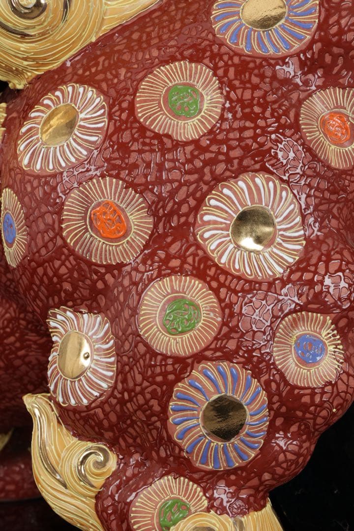 【特大九谷焼】玉乗獅子狛犬 九谷銘 金彩色絵 縁起物 開運 高さ48cm 蛇皮付