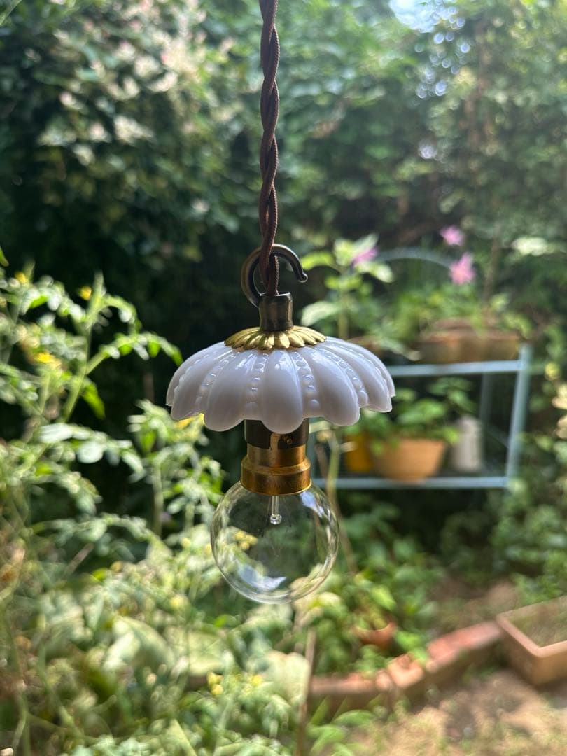 20年代 フランス アンティーク オパリンミルクガラスのお花アトリエランプ＊