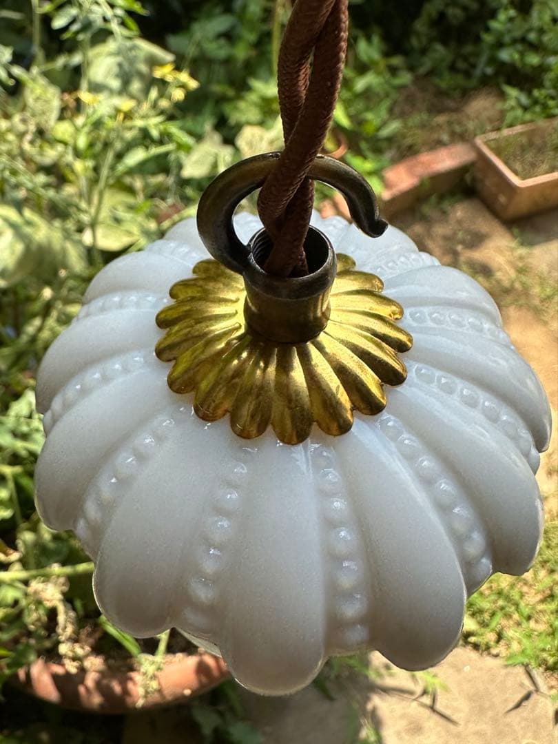 20年代 フランス アンティーク オパリンミルクガラスのお花アトリエランプ＊