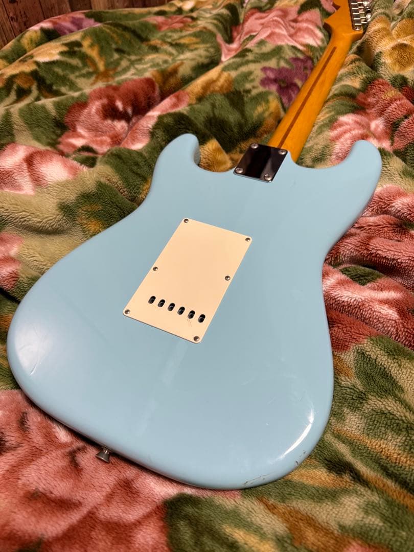 Fender Japan ストラトキャスター 水色　sonic blue