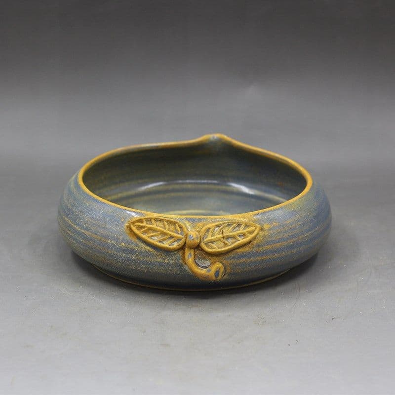 宋越窯浮彫竜紋桃型筆洗 書道具 文房具 現代工芸品 美術品 置物