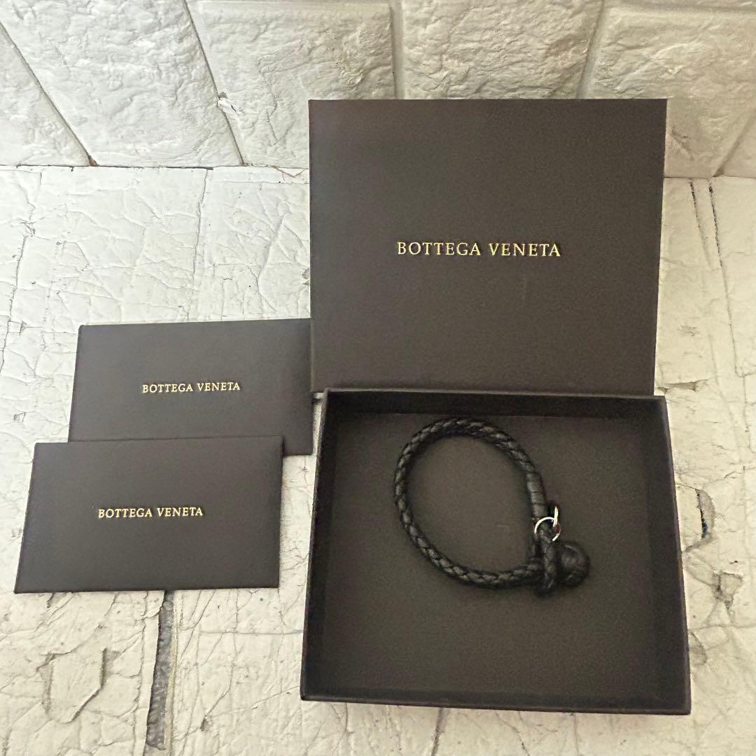 極美品　ボッテガヴェネタ イントレチャート レザー ブレスレット ストラップ