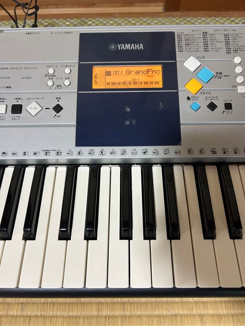 【美品】ヤマハ PSR-E323 電子キーボード