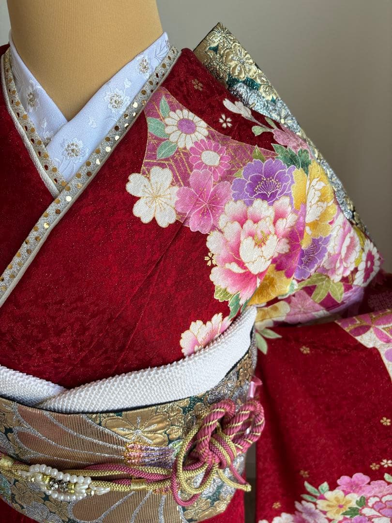 《特別最終価格❣️①•８／末迄》⭐️華やかで可愛い振袖フルセット　正絹　成人式