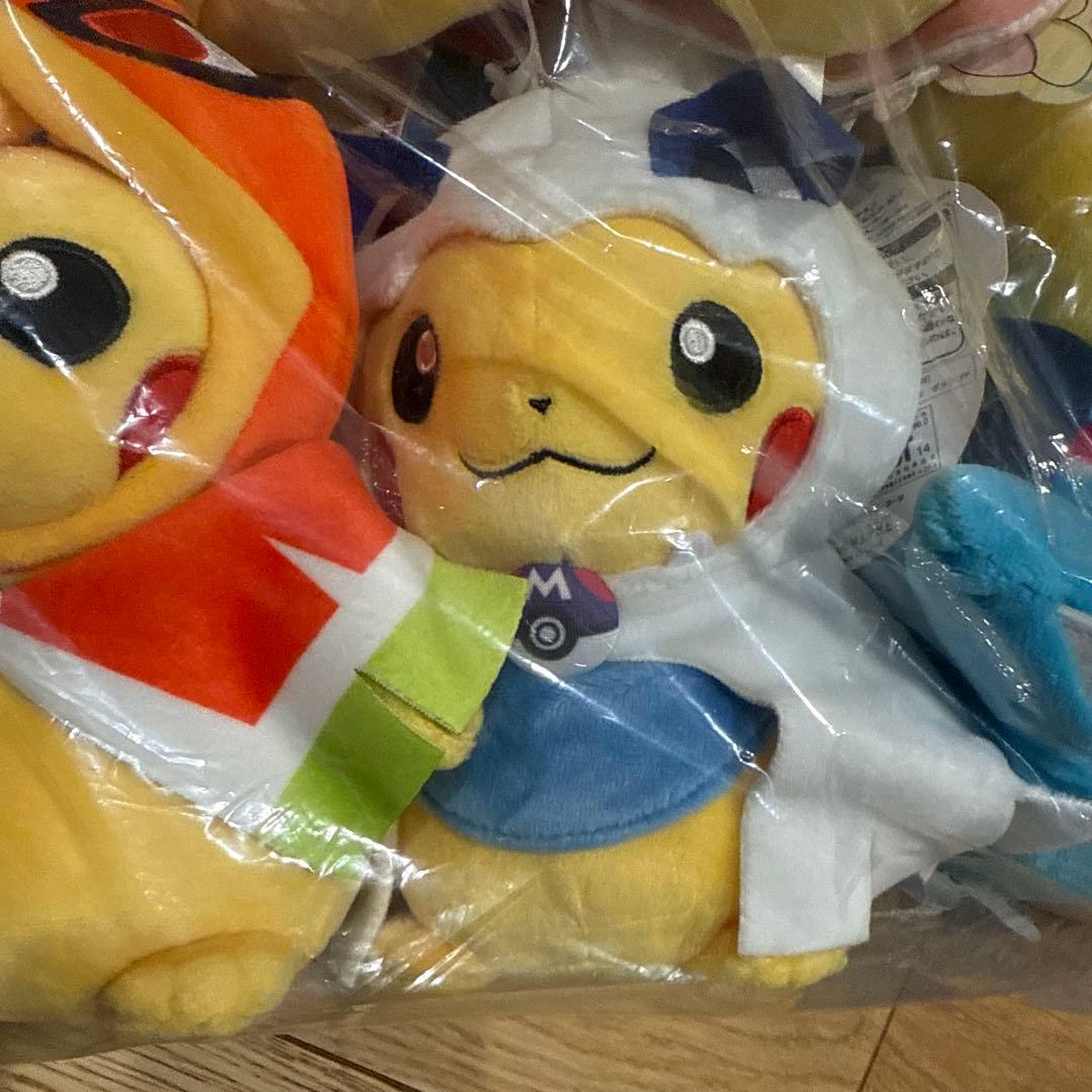 ピカチュウ ぬいぐるみ　6体