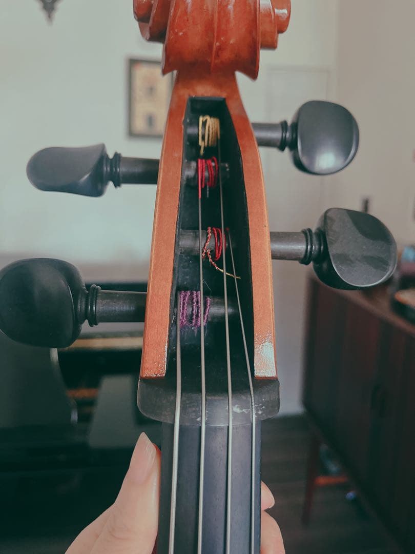 ドイツ製チェロ。ケース弓付き。784300円→558000円！！