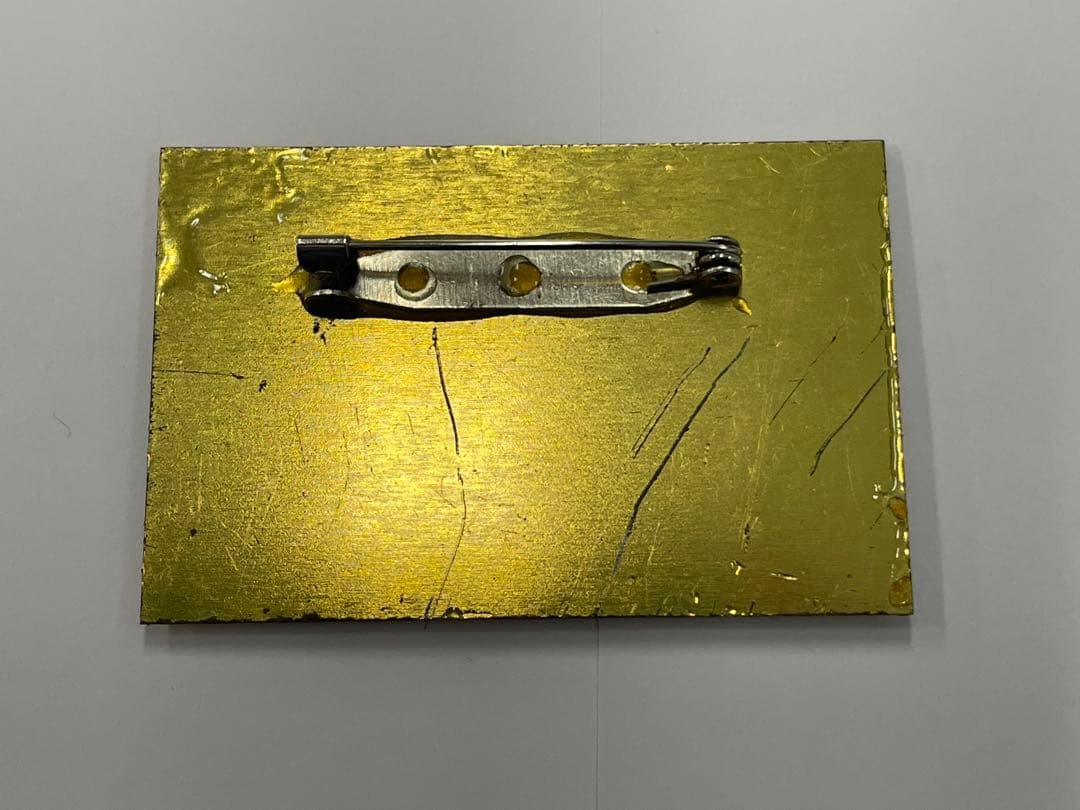 シリア アサド大統領 ピンバッジ