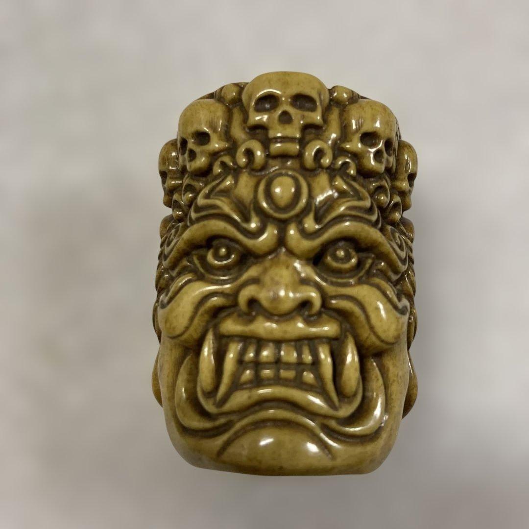 骨製　鬼面彫刻　置物　根付