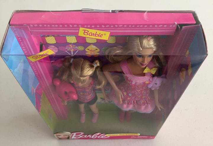 新品。アメリカで購入、バービー人形。姉妹で遊園地2012年。かわいい綺麗❤️