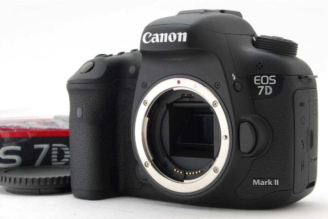 【元箱付き 美品】Canon EOS 7D Mark II #238