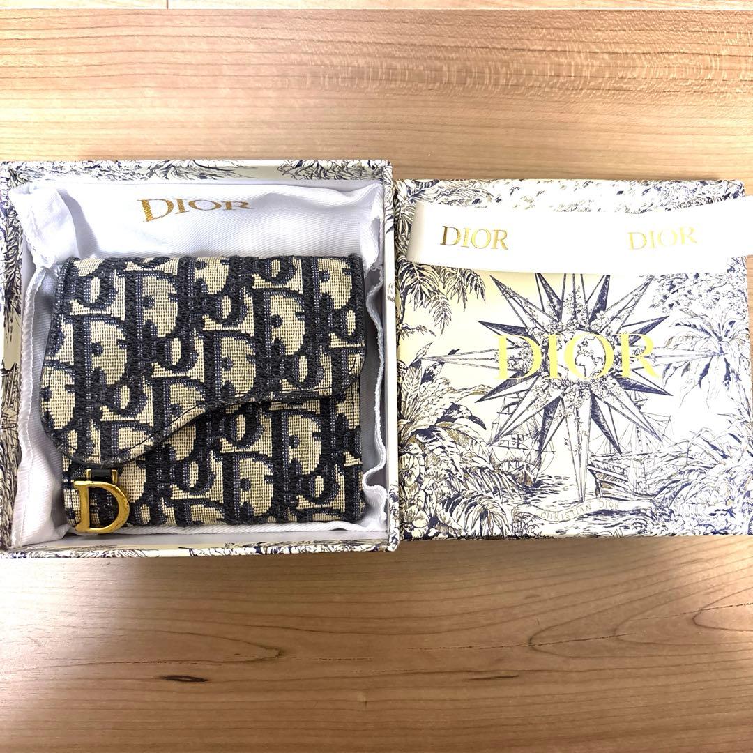 クリスチャンディオール折財布
