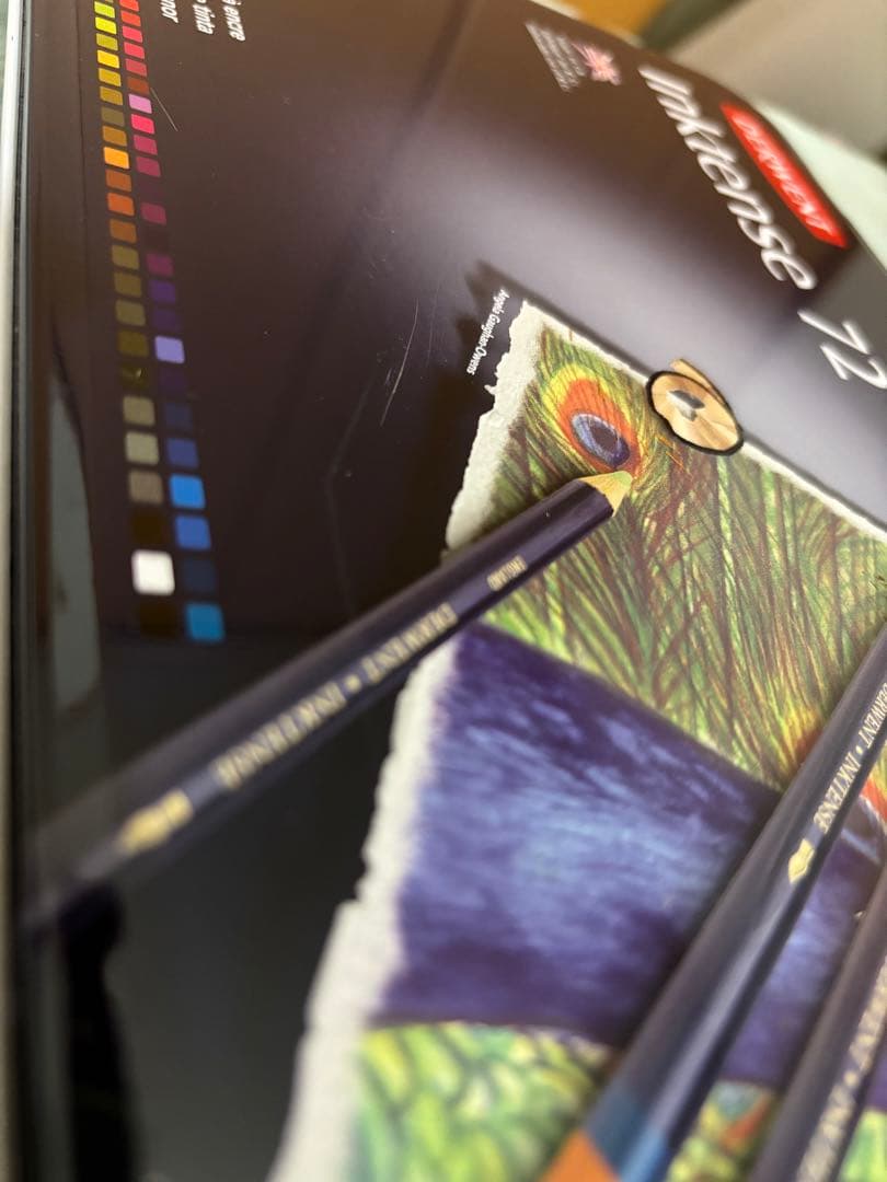 ダーウェント　インクテンス　色鉛筆　72色