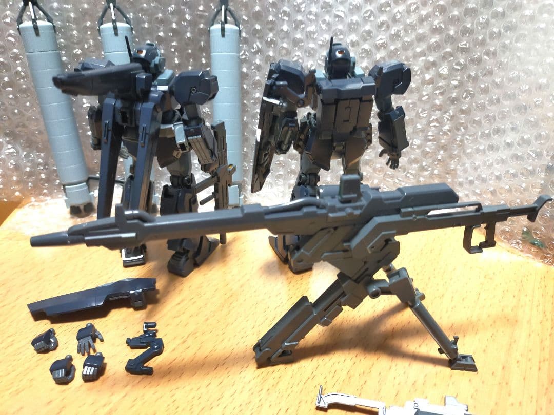 HG 1/144 ジェスタ　シェザール隊仕様セット売り ガンプラ