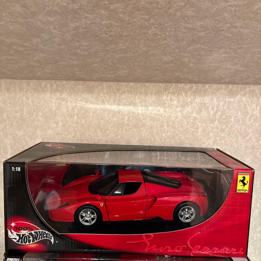 自動車 Hot Wheels 100% Ferrari Enzo1/18