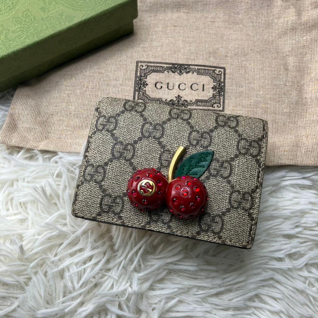 ✨美品✨ GUCCI 二つ折り財布 チェリー GG柄 ストーン抜けナシ