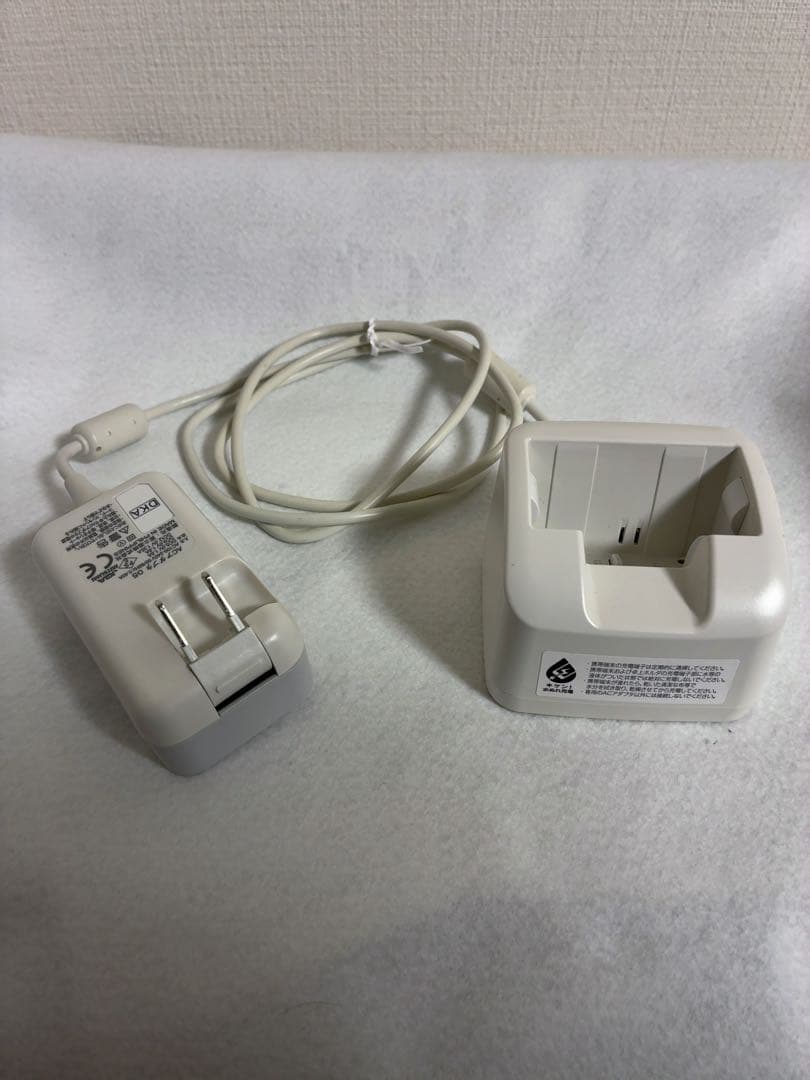 docomo 折りたたみ式携帯電話 F-01M