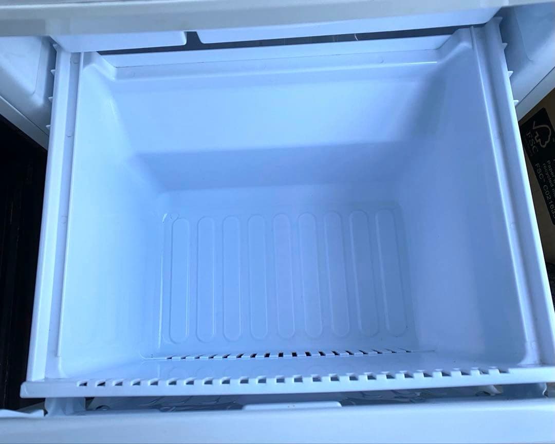 シャープ/ノンフロン冷凍冷蔵庫　SJ-14E3-KW