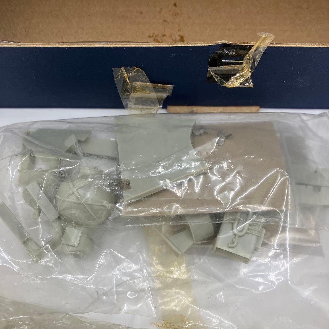 SP-49 アメリカ海軍深海潜水艦 トリエステ号　1/100