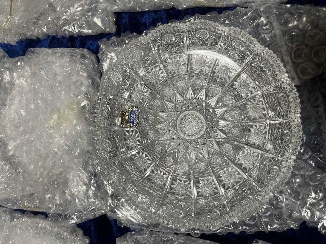 【新品】ボヘミアガラスのお皿6個セット