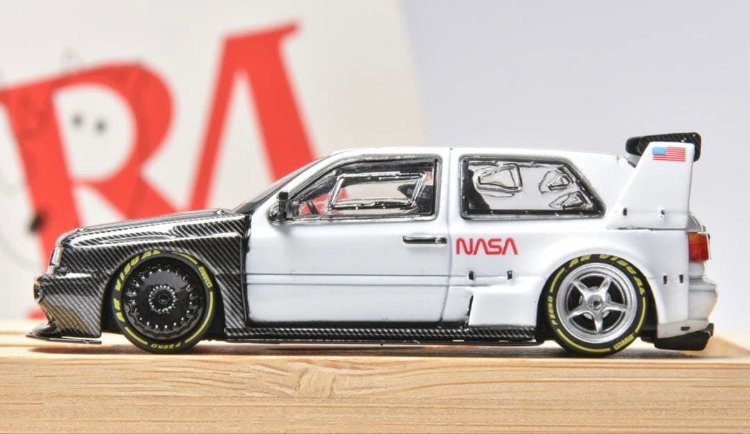 Rhino Models 1/64 VW ゴルフ MK3 NASA