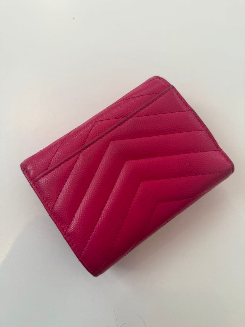 YSL ピンクレザー 三つ折り財布