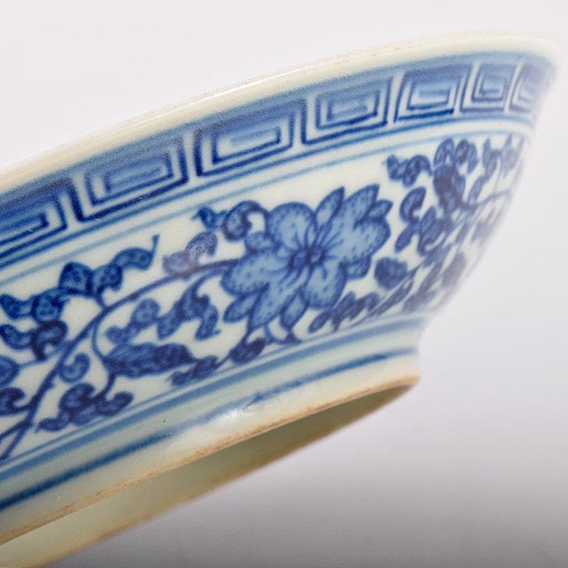 中国　大清雍正年製　青花纏枝花弁文皿　C　8131E