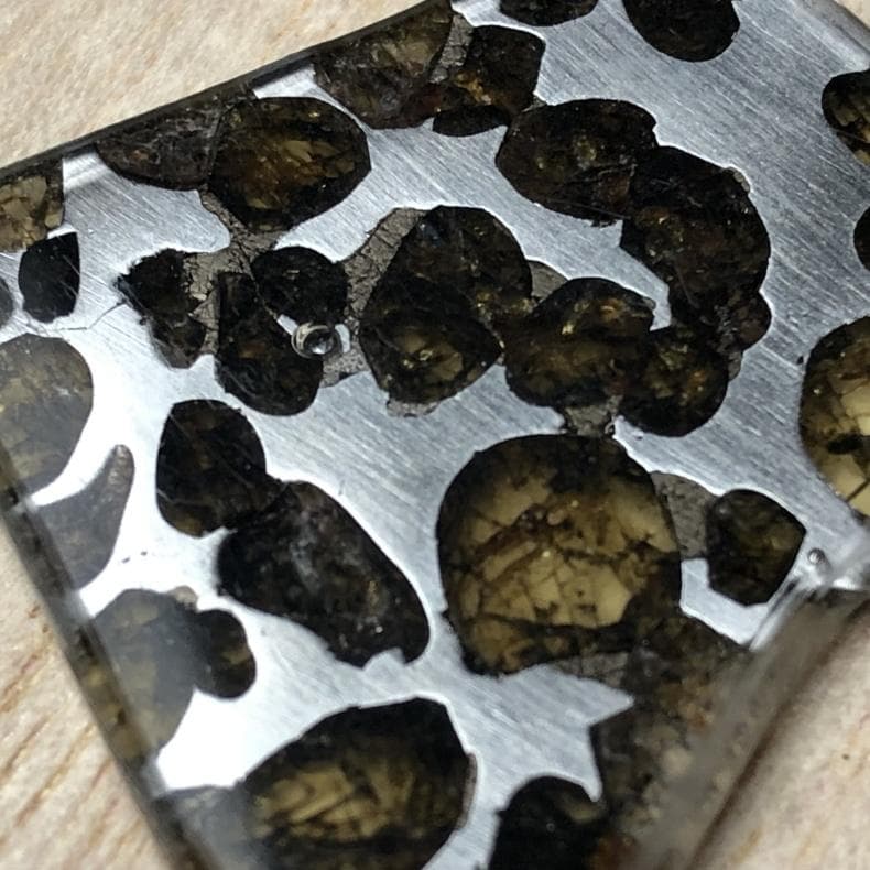 A*様 隕石 アルタイ隕石　原皮付き　石鉄隕石　パラサイト隕石　２点　重さ53ｇ