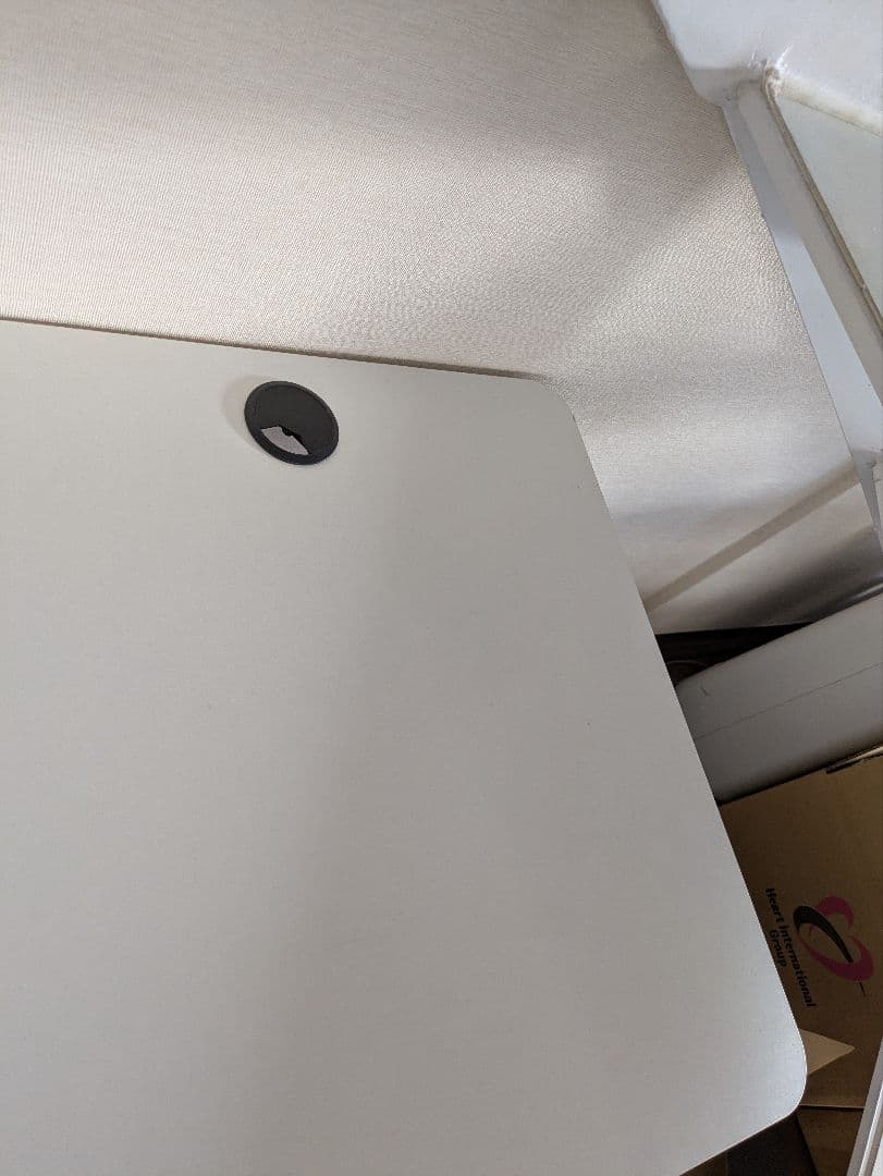 【発送料込み】電動昇降デスク　140×60cm