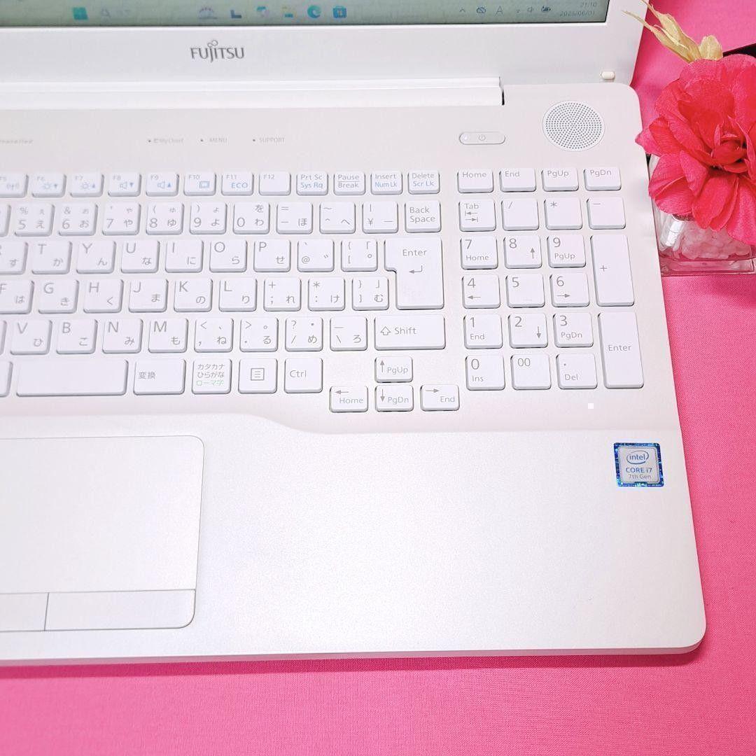 D35【人気】第7世代i7/SSD　富士通ノートパソコン Windows11