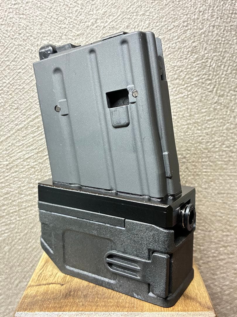 R7-44 東京マルイ GBB M4 マガジンアダプター 外部ソース仕様