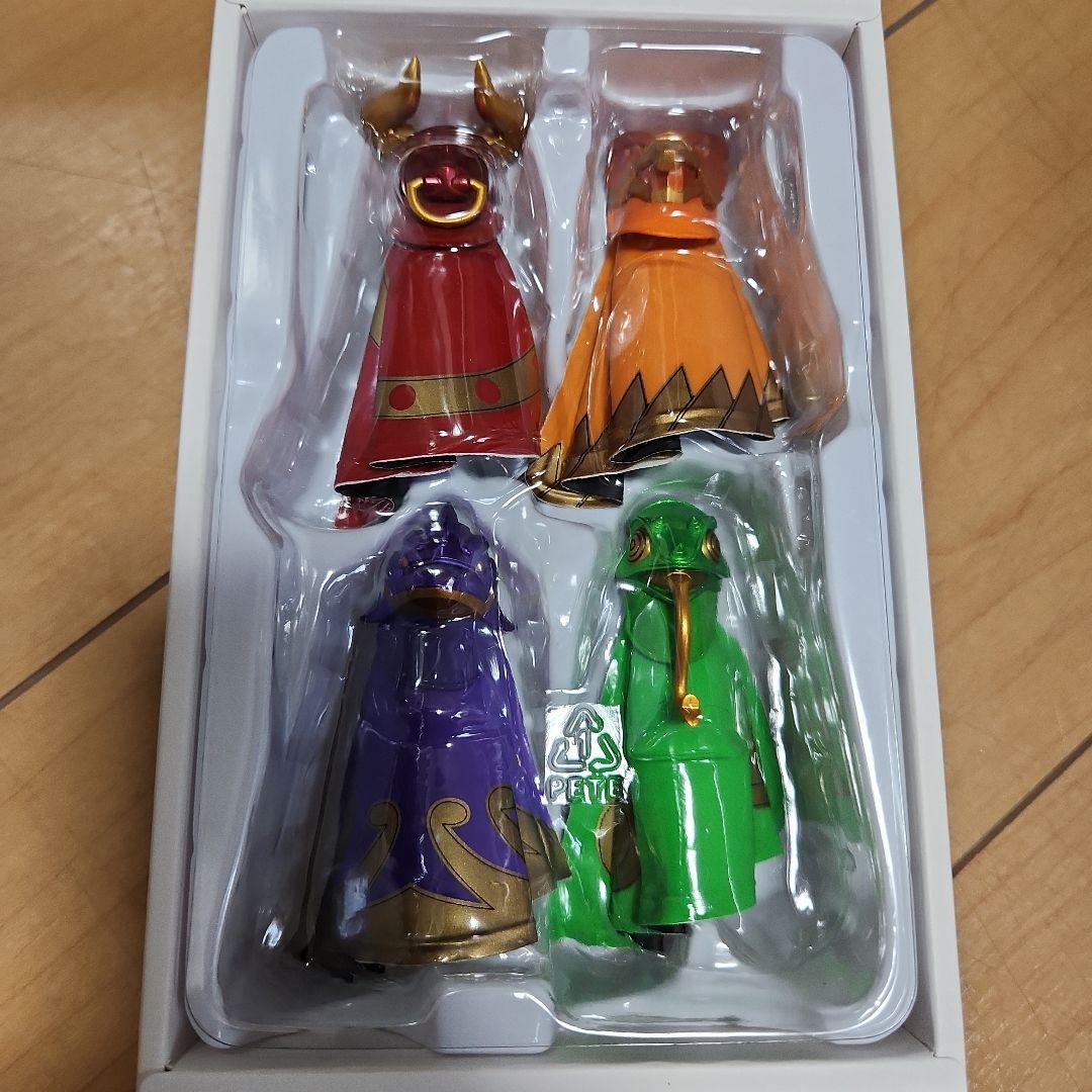 S.Hフィギュアーツ真骨頂仮面ライダービースト　マントセット