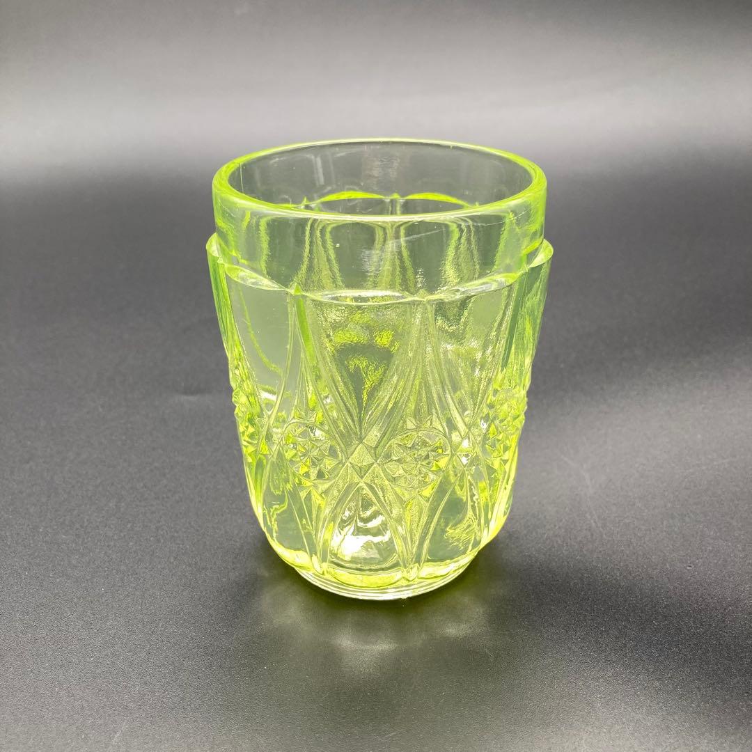 ウランガラス　グラス　コップ