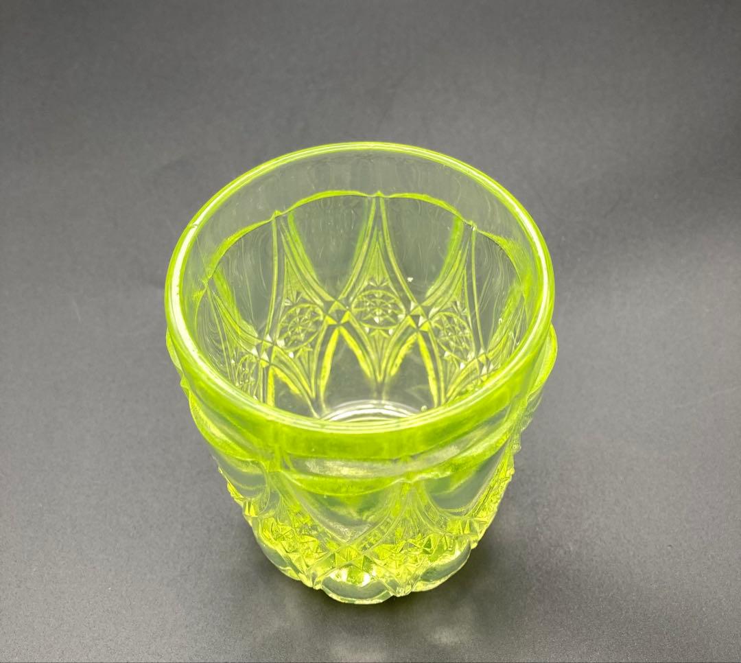 ウランガラス　グラス　コップ