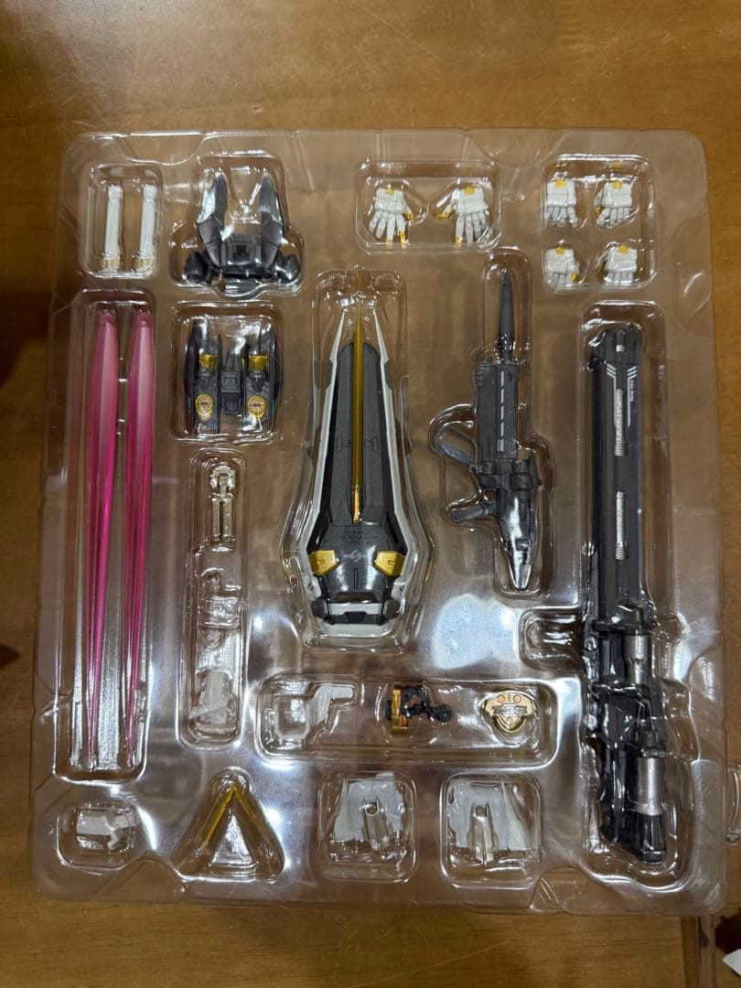 メタルビルドアストレイゴールドフレーム ディバインストライカー オルタナティブ