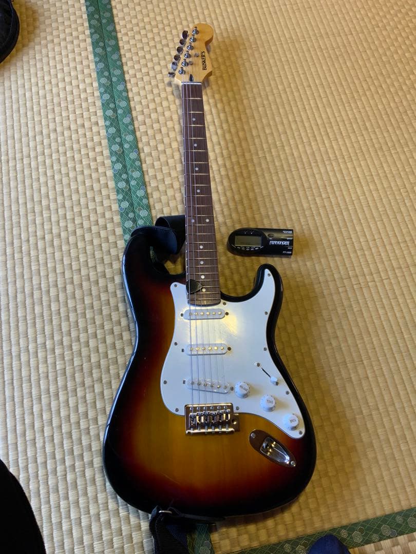 BUSKER'S エレキギター　オートチューナーセット　ギターケース付き