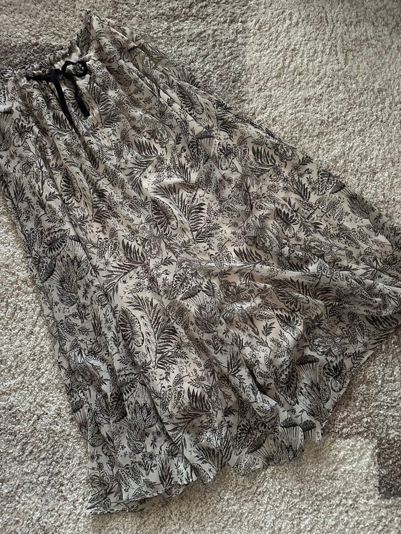 BEARDSLEY ガウチョパンツ　スカート見え　シフォン生地