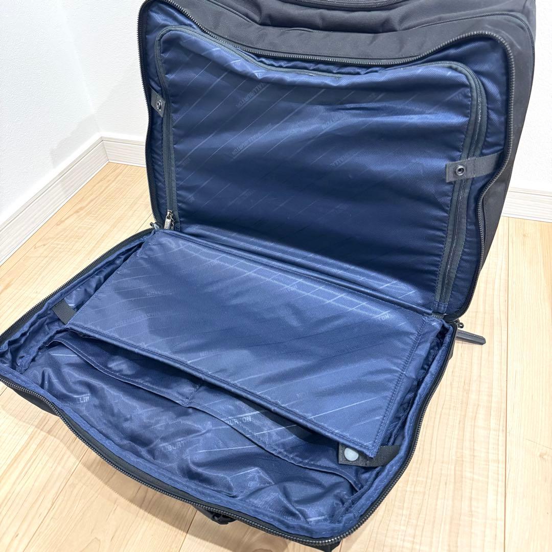 【美品】　 ZERO HALLIBURTON ビジネスキャリーバッグ　機内持込可