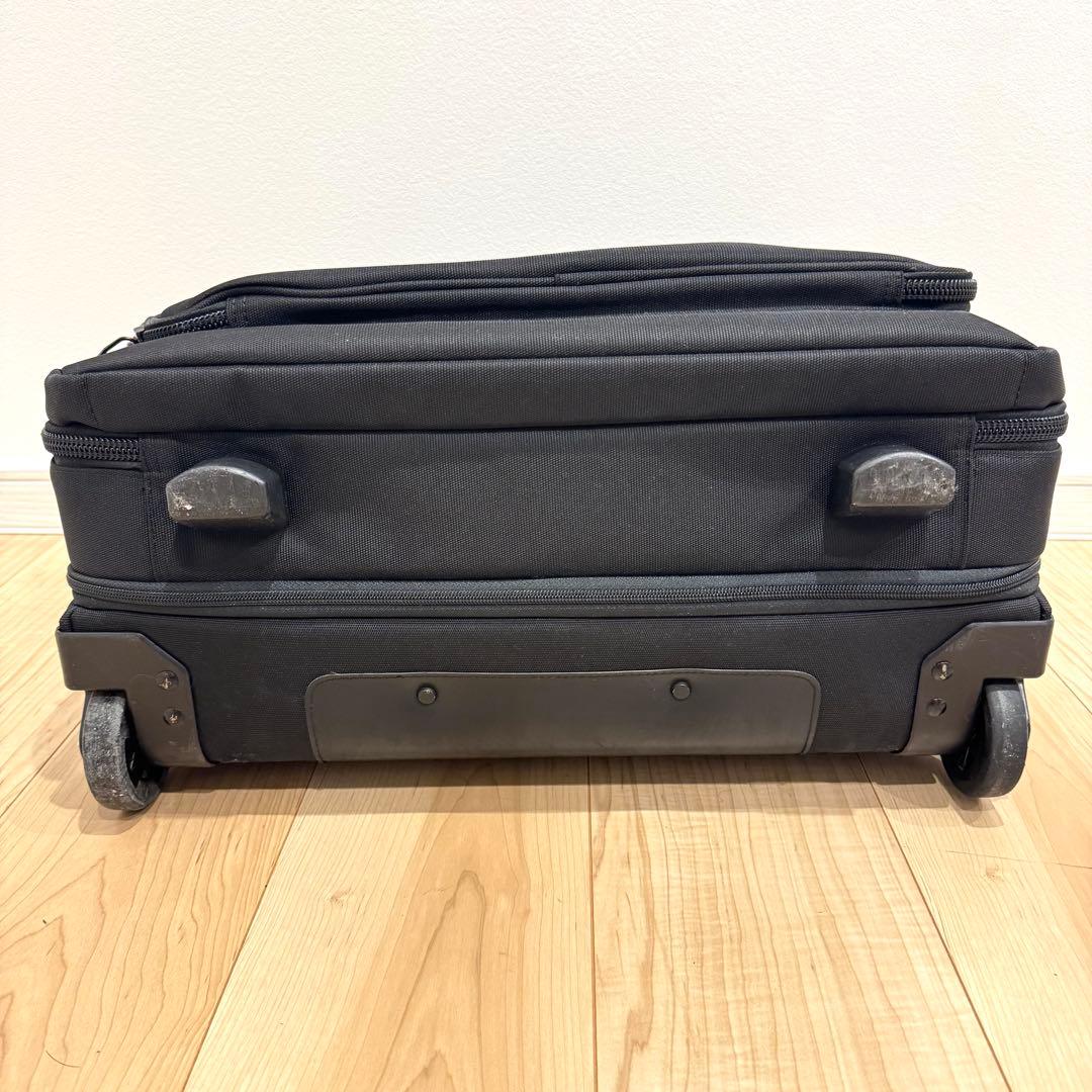 【美品】　 ZERO HALLIBURTON ビジネスキャリーバッグ　機内持込可