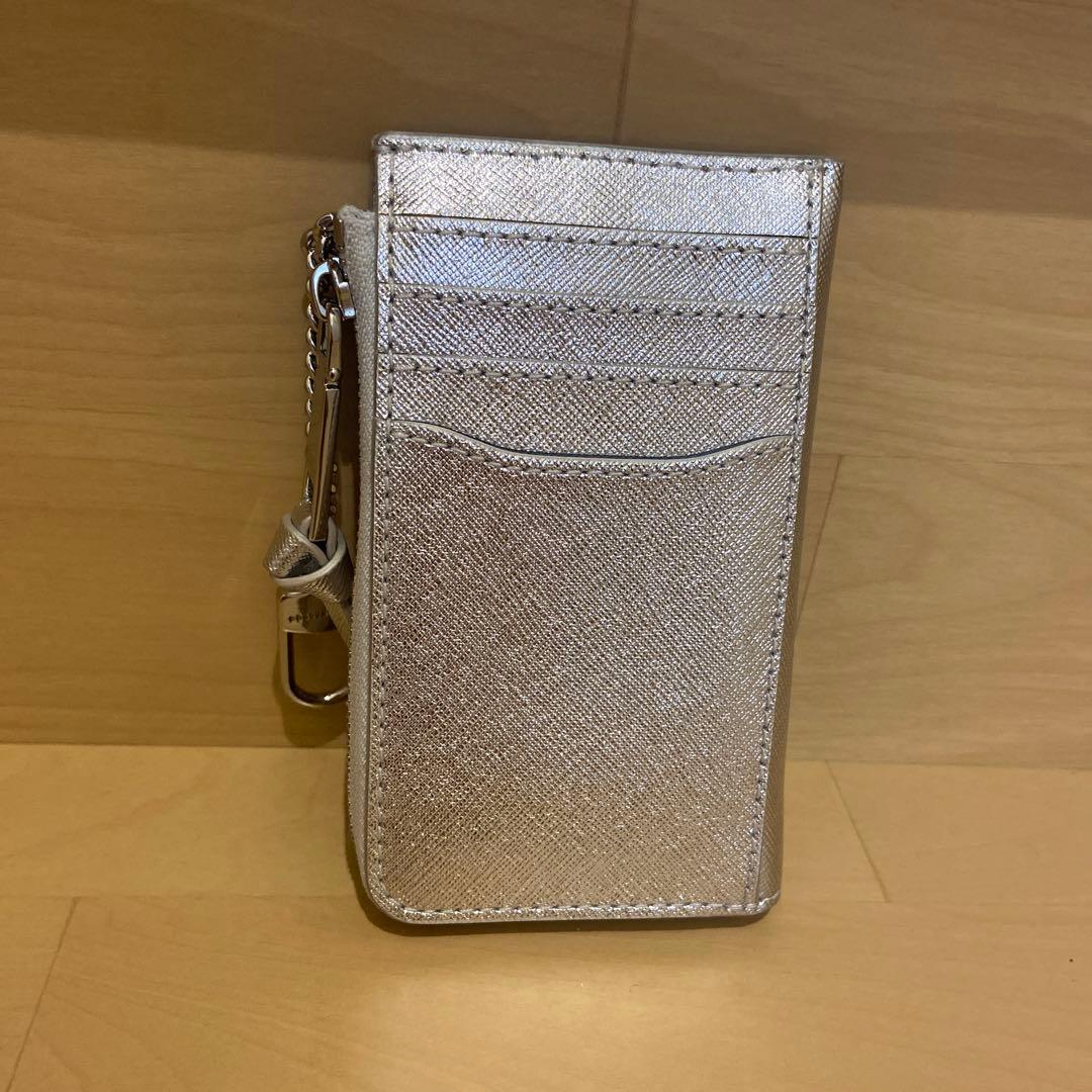 MARC JACOBS メタリック　マルチウォレット