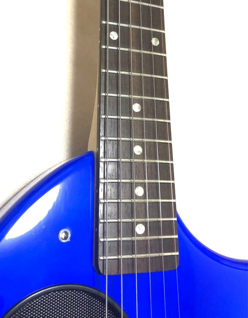 セール8/17まで【美品！】ZO-3 ブルー アンプ内蔵ミニギター ケース付