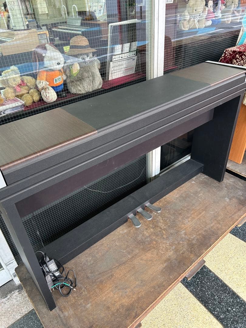 超価格、コルグ電子ピアノ、LP350、人気コンパクト、ピアノ強弱タッチ、イス付♪