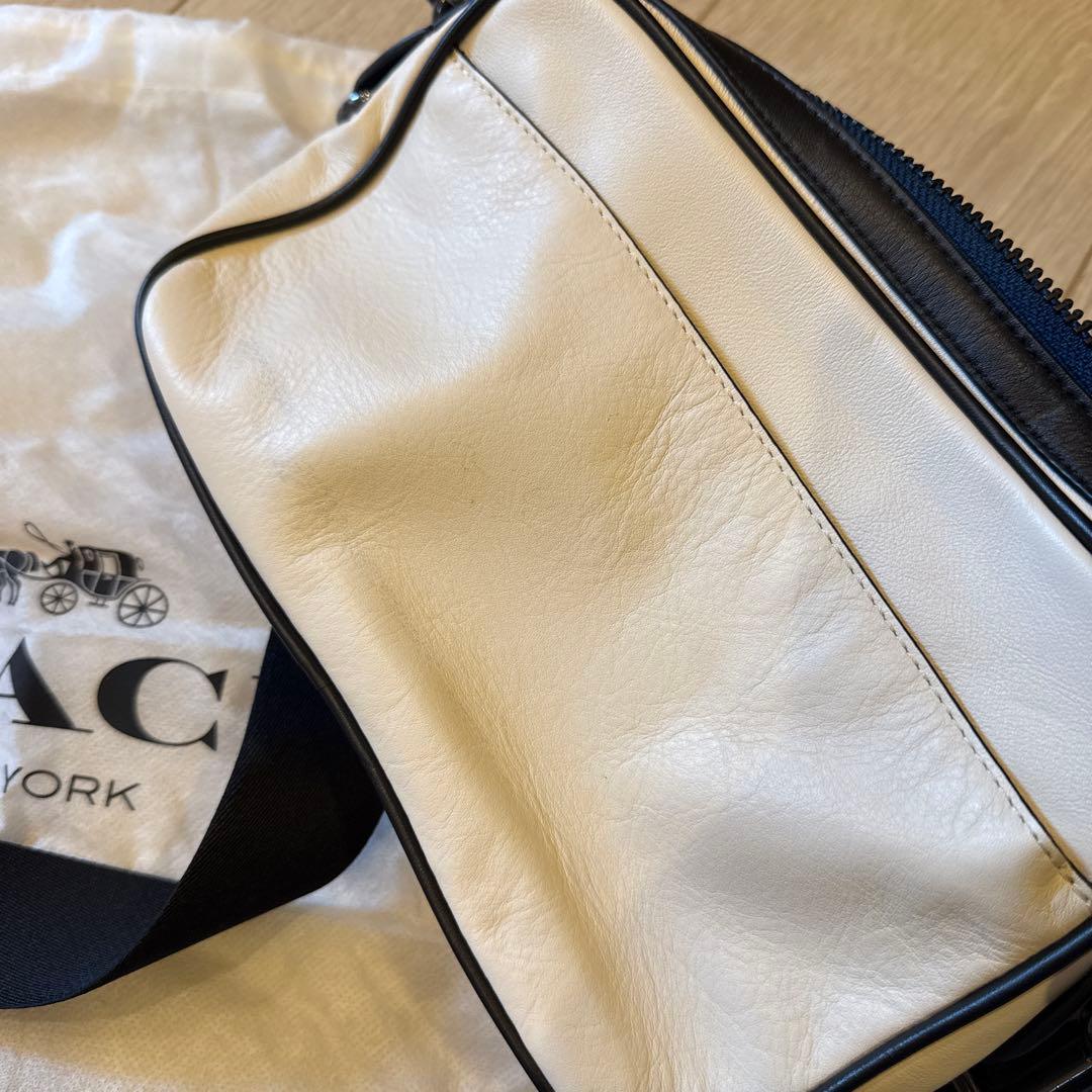 COACH ショルダーバッグ ホワイト/ブラック