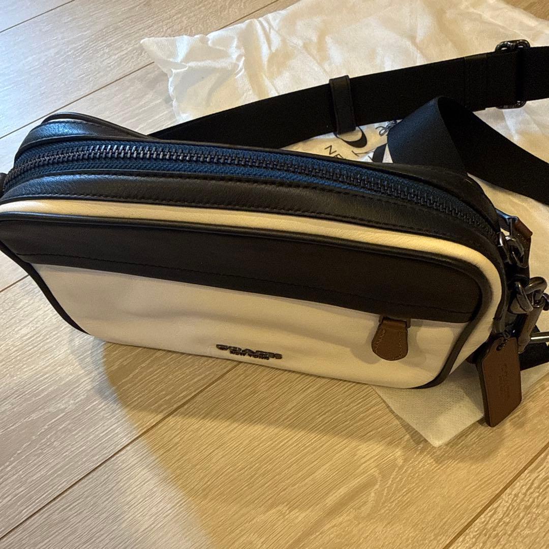 COACH ショルダーバッグ ホワイト/ブラック