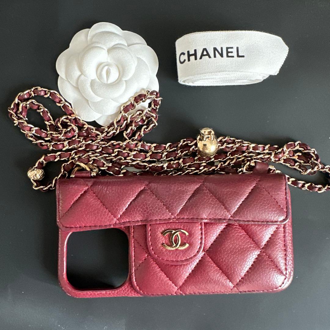激レア　赤　CHANEL iphoneケース キャビアスキン 13pro