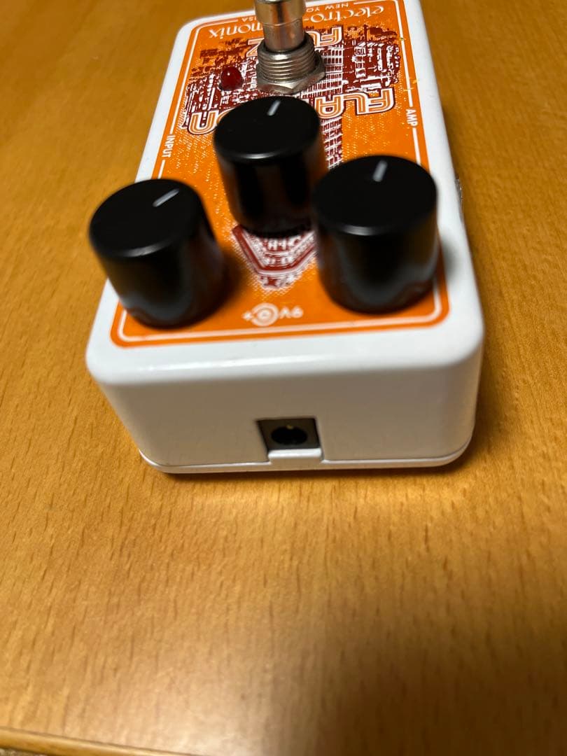 electro-harmonix FLATIRON FUZZ ファズ